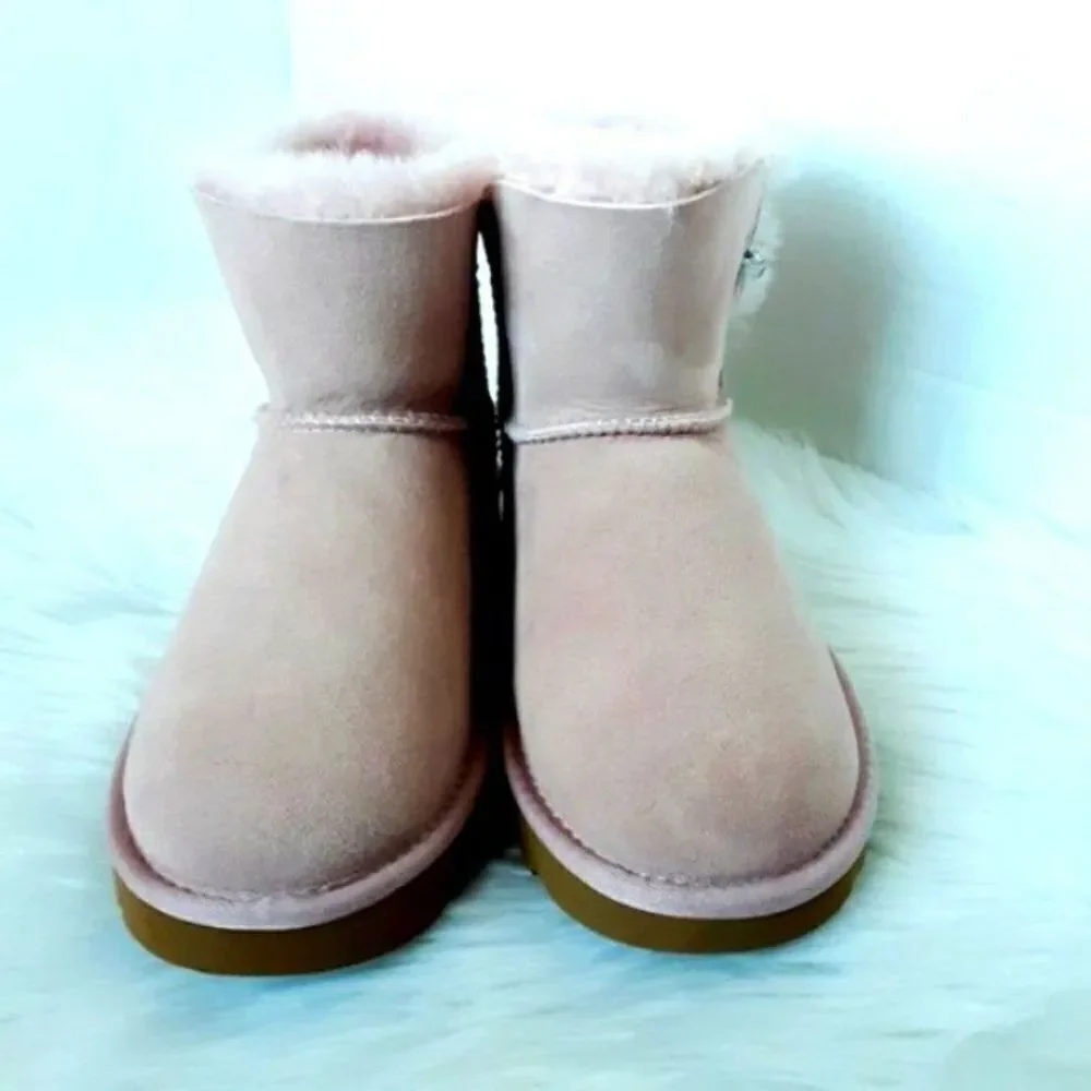 UGG Pink Leather Women's size 6M Short Winter Boot